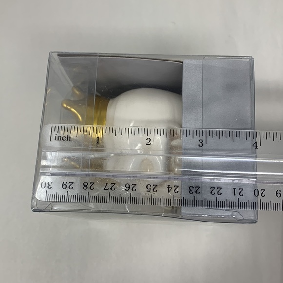 3-piece Haunted Manor Ceramic King & Queen Skull Salt & Pepper Shakers new - Picture 15 of 16